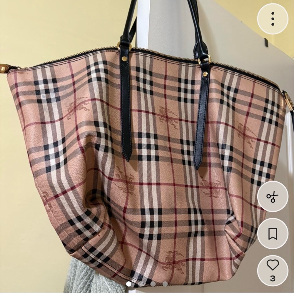 Burberry authentic purse